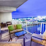 Laketown Wharf 630 By Aneliya