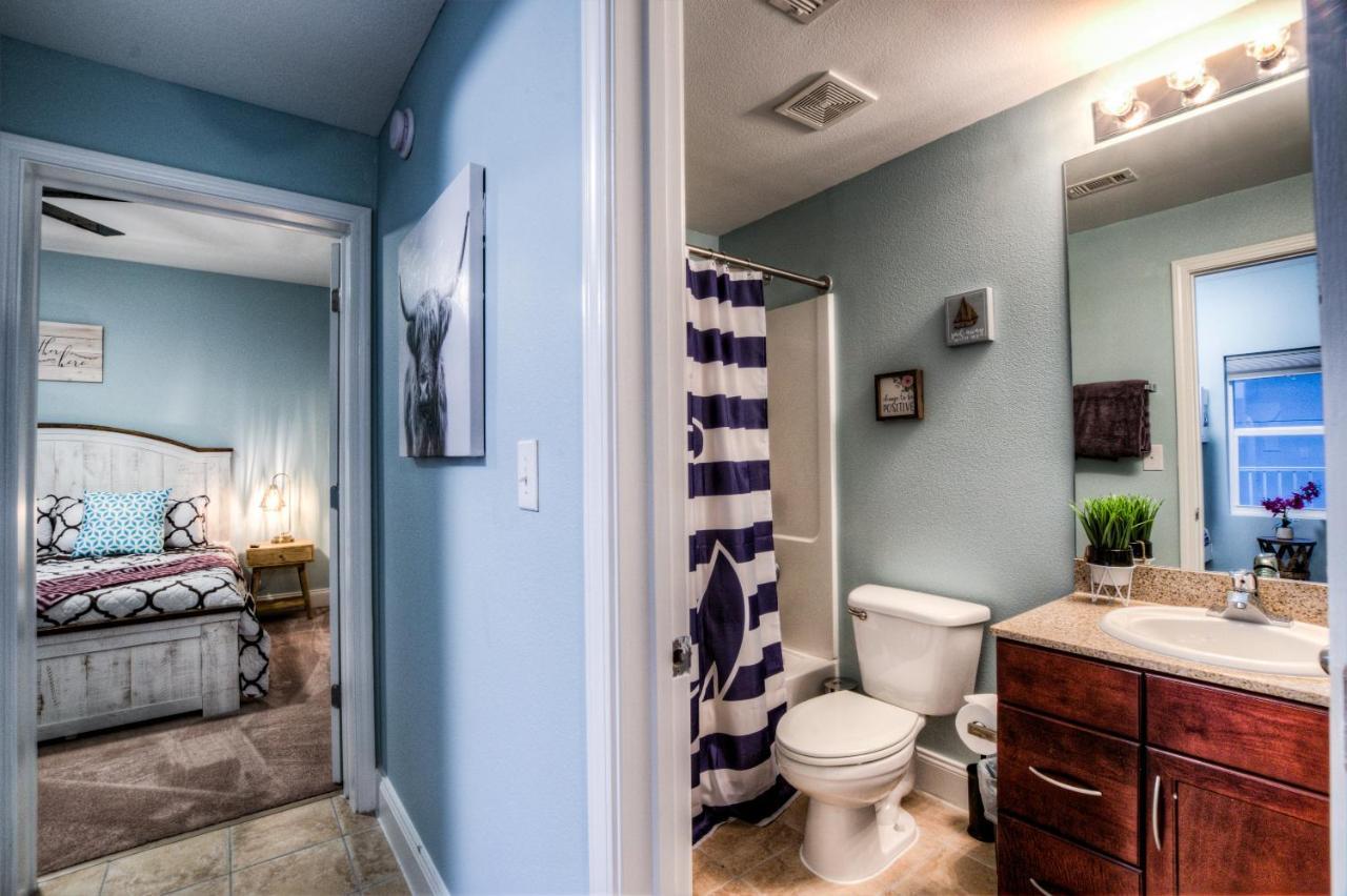 Laketown Wharf 630 By Aneliya Holiday home