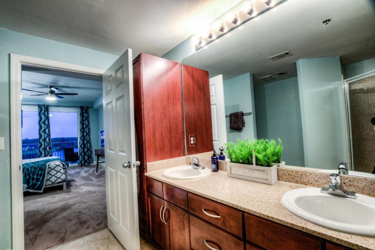 Laketown Wharf 630 By Aneliya Holiday home *