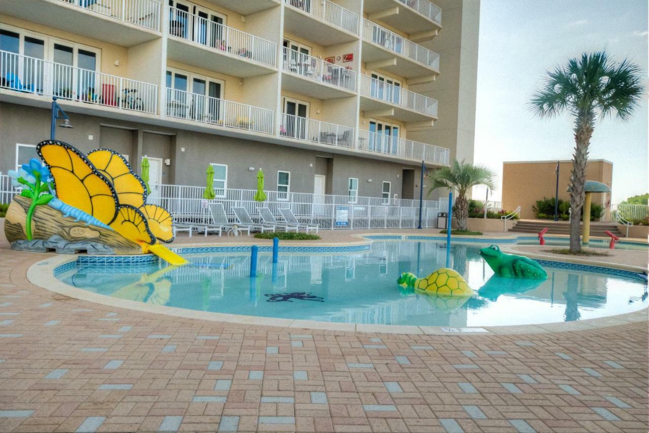 Laketown Wharf 630 By Aneliya